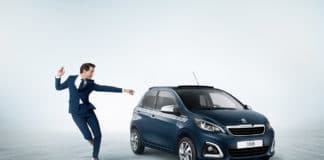 Mika et la voiture, qu’est-ce qu’il en pense ?