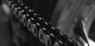 3 choses essentielles à savoir sur les kits chaîne de moto