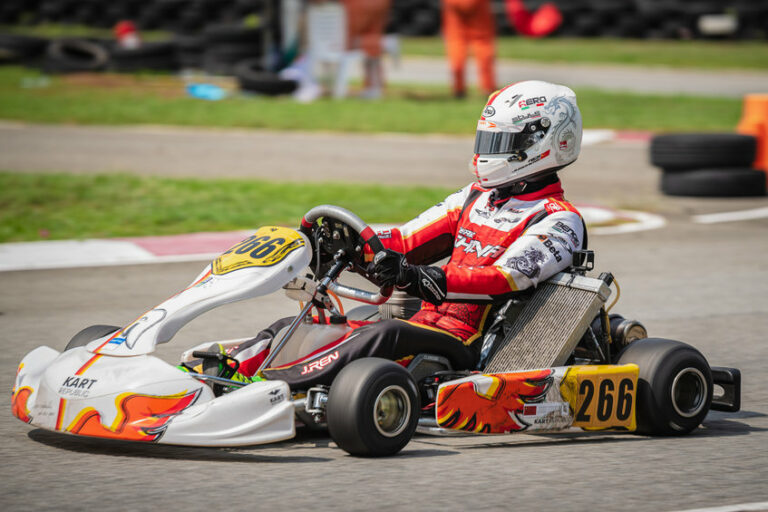 Quel est l’équipement nécessaire pour pratiquer le karting ?