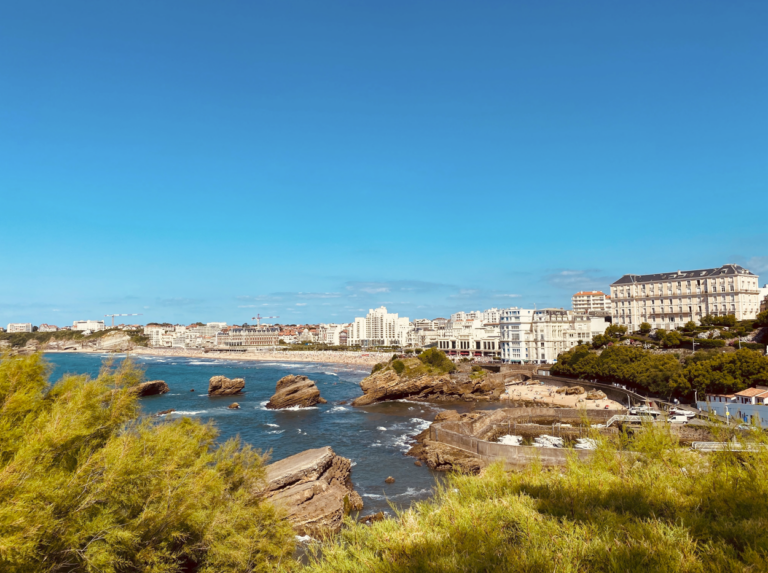 Les meilleurs balades à moto autour de Biarritz